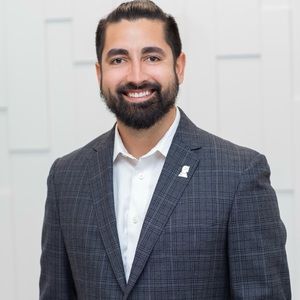 Meet your Posher, Christopher